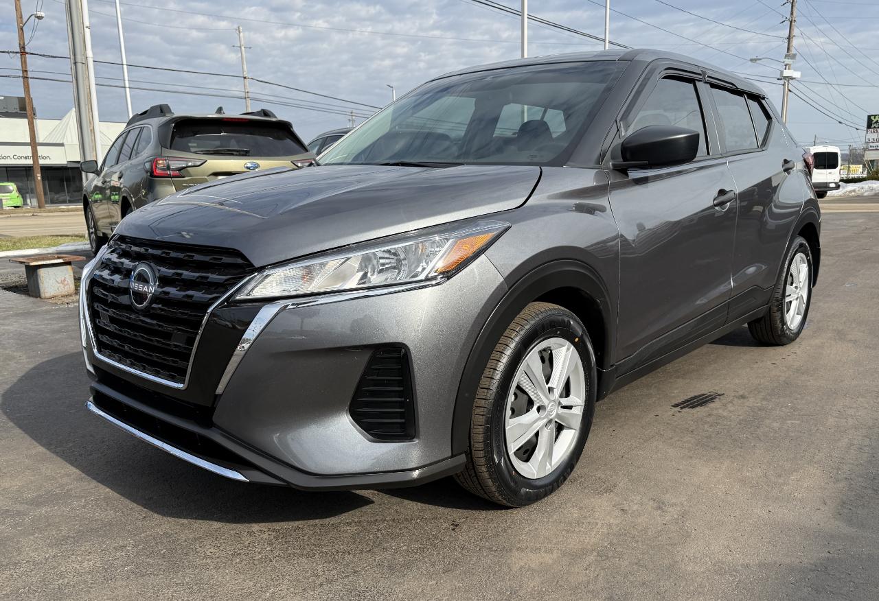Nissan Kicks S FWD 2023