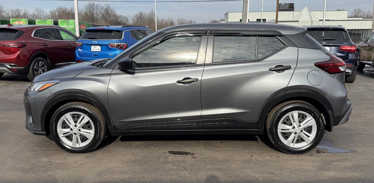 Nissan Kicks S FWD 2023