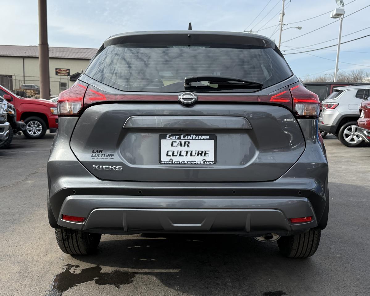 Nissan Kicks S FWD 2023
