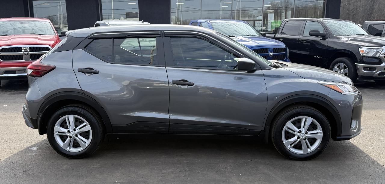 Nissan Kicks S FWD 2023