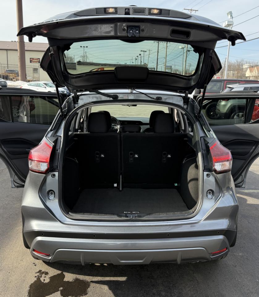 Nissan Kicks S FWD 2023