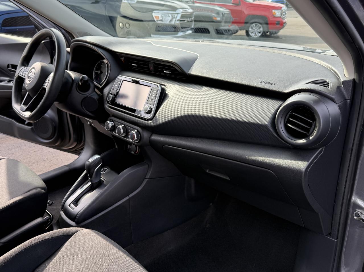 Nissan Kicks S FWD 2023