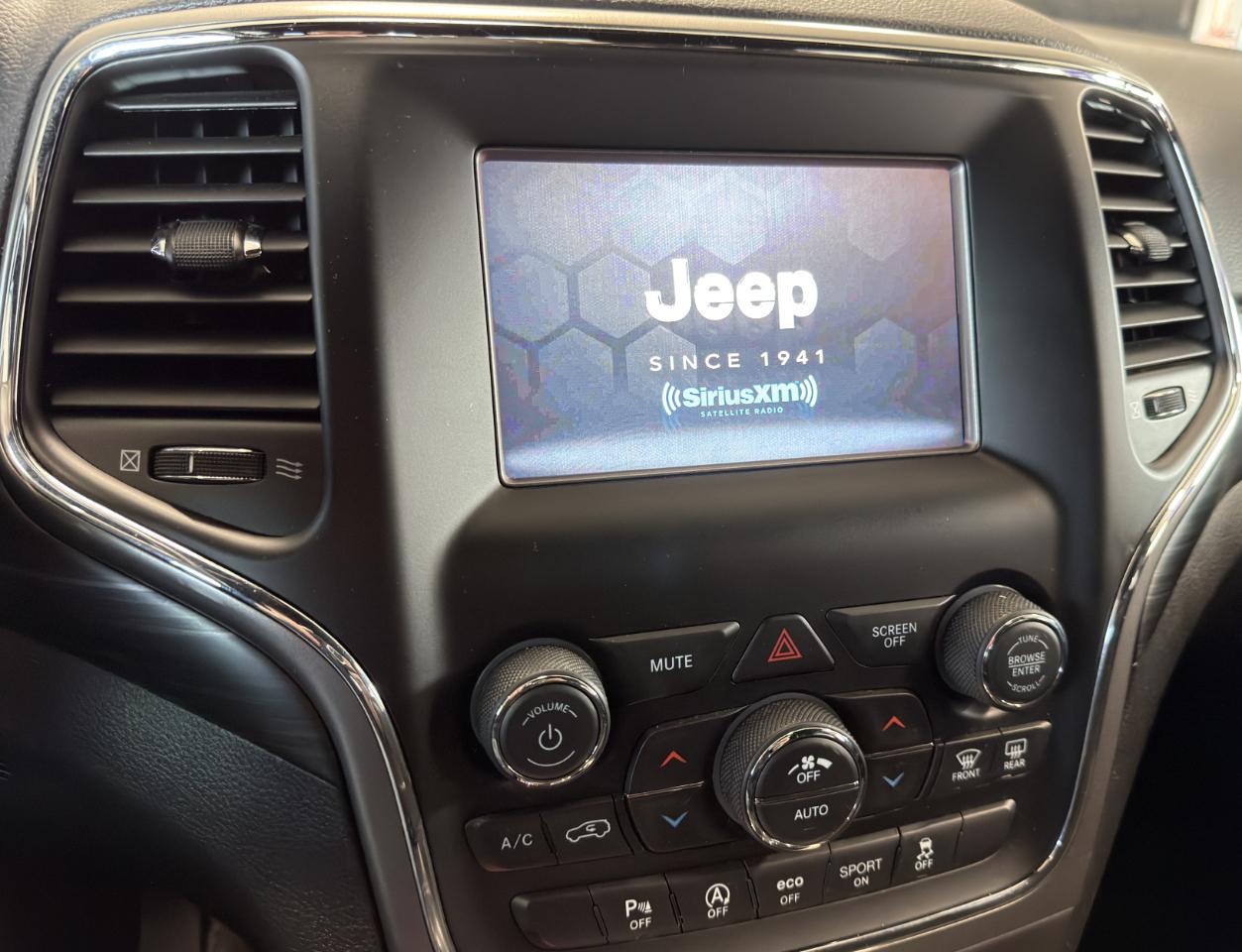 Jeep Grand Cherokee Freedom Edition 4WD 2021