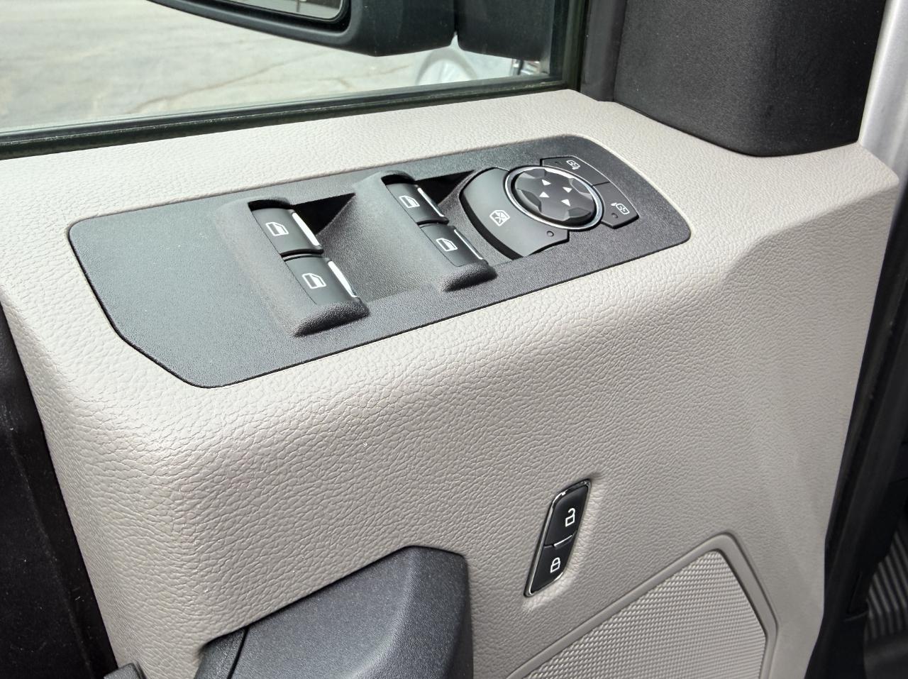 Ford F-150 STX 4WD SuperCrew 5.5' Box 2018