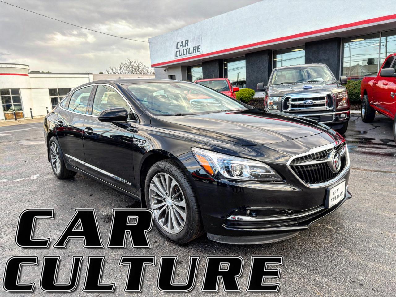 2019 Buick LaCrosse 4dr Sdn Essence FWD