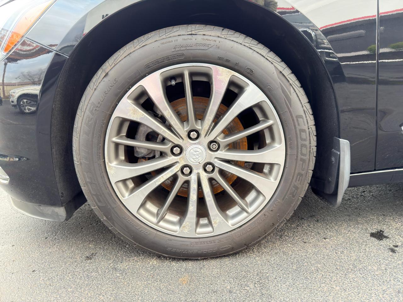 Buick LaCrosse 4dr Sdn Essence FWD 2019