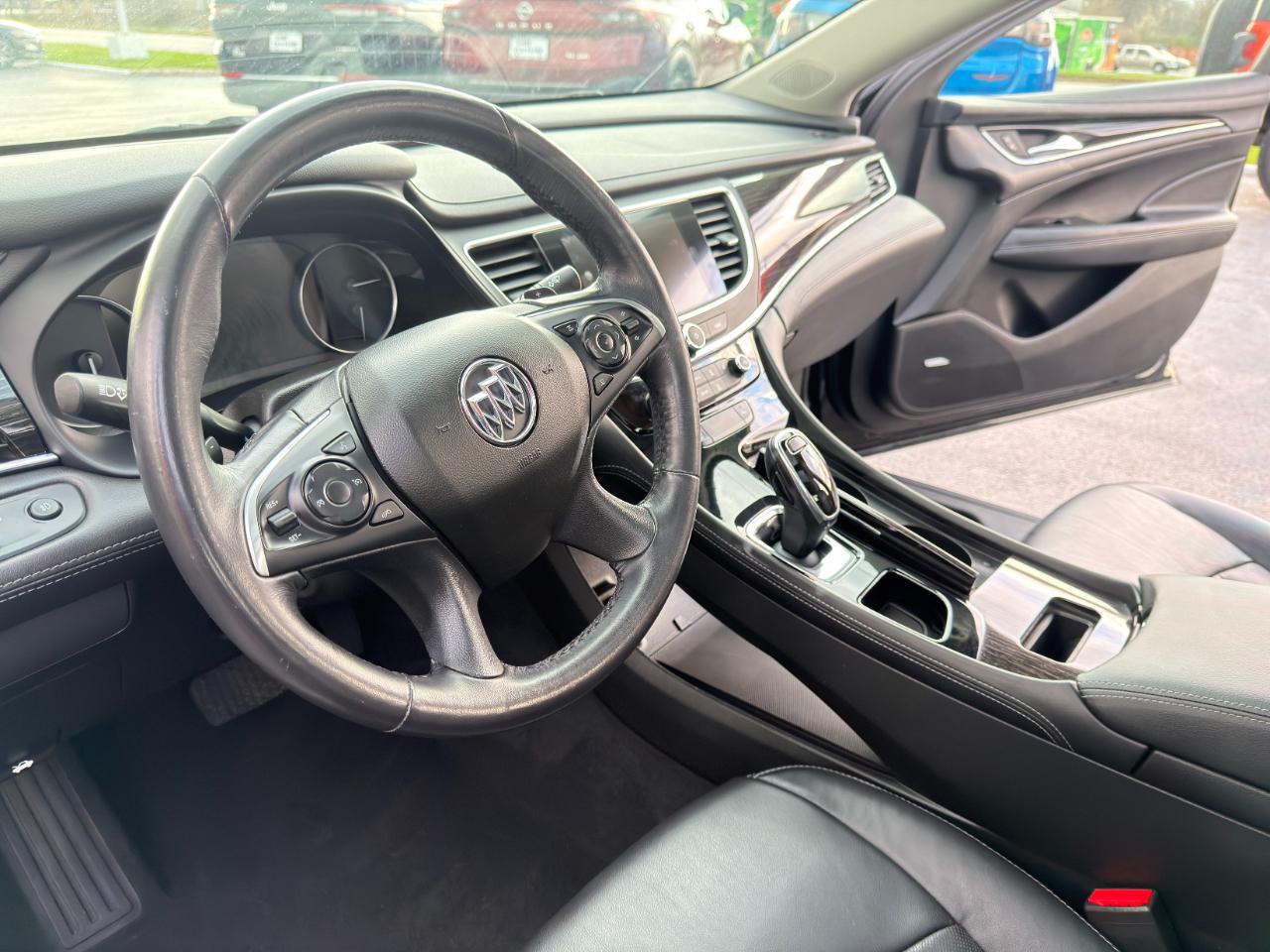 Buick LaCrosse 4dr Sdn Essence FWD 2019