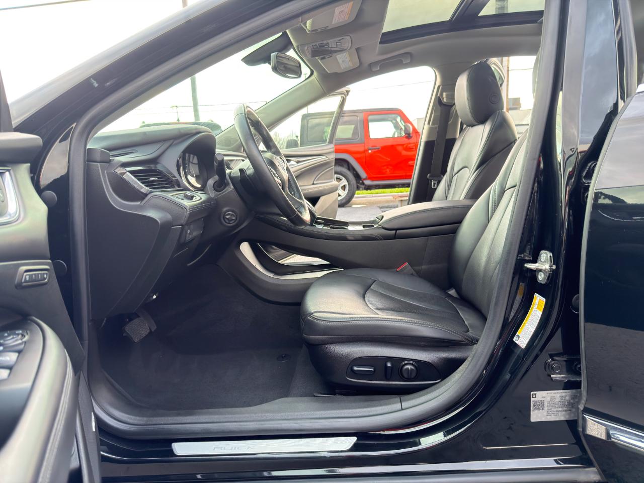 Buick LaCrosse 4dr Sdn Essence FWD 2019