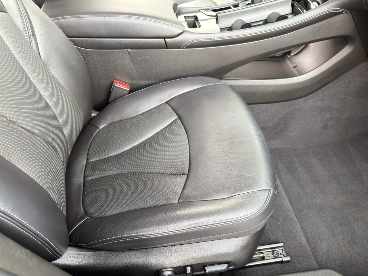 Buick LaCrosse 4dr Sdn Essence FWD 2019