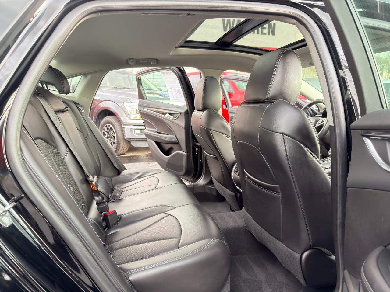 Buick LaCrosse 4dr Sdn Essence FWD 2019