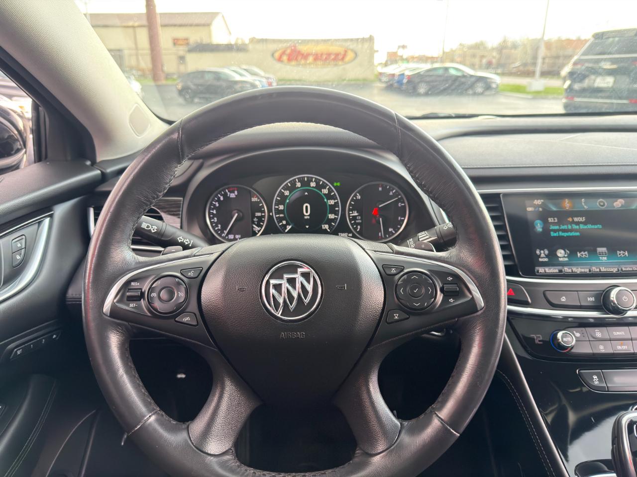 Buick LaCrosse 4dr Sdn Essence FWD 2019