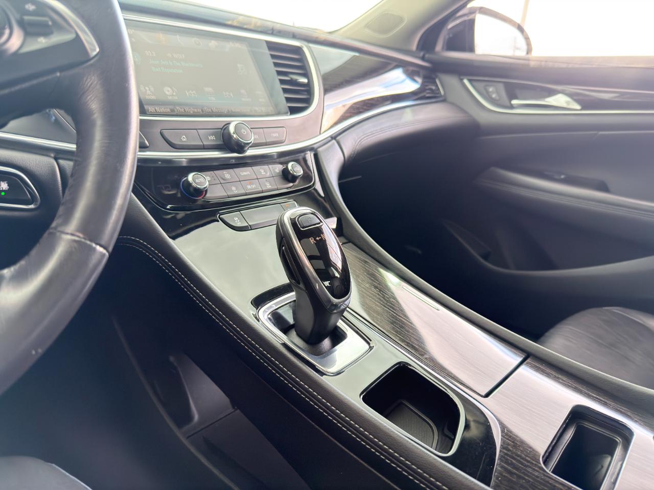 Buick LaCrosse 4dr Sdn Essence FWD 2019