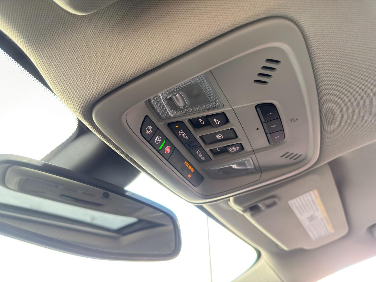 Buick LaCrosse 4dr Sdn Essence FWD 2019