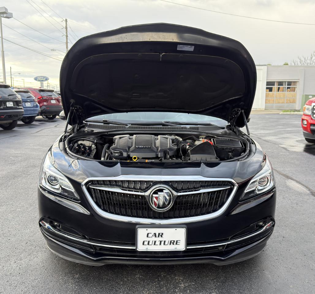 Buick LaCrosse 4dr Sdn Essence FWD 2019