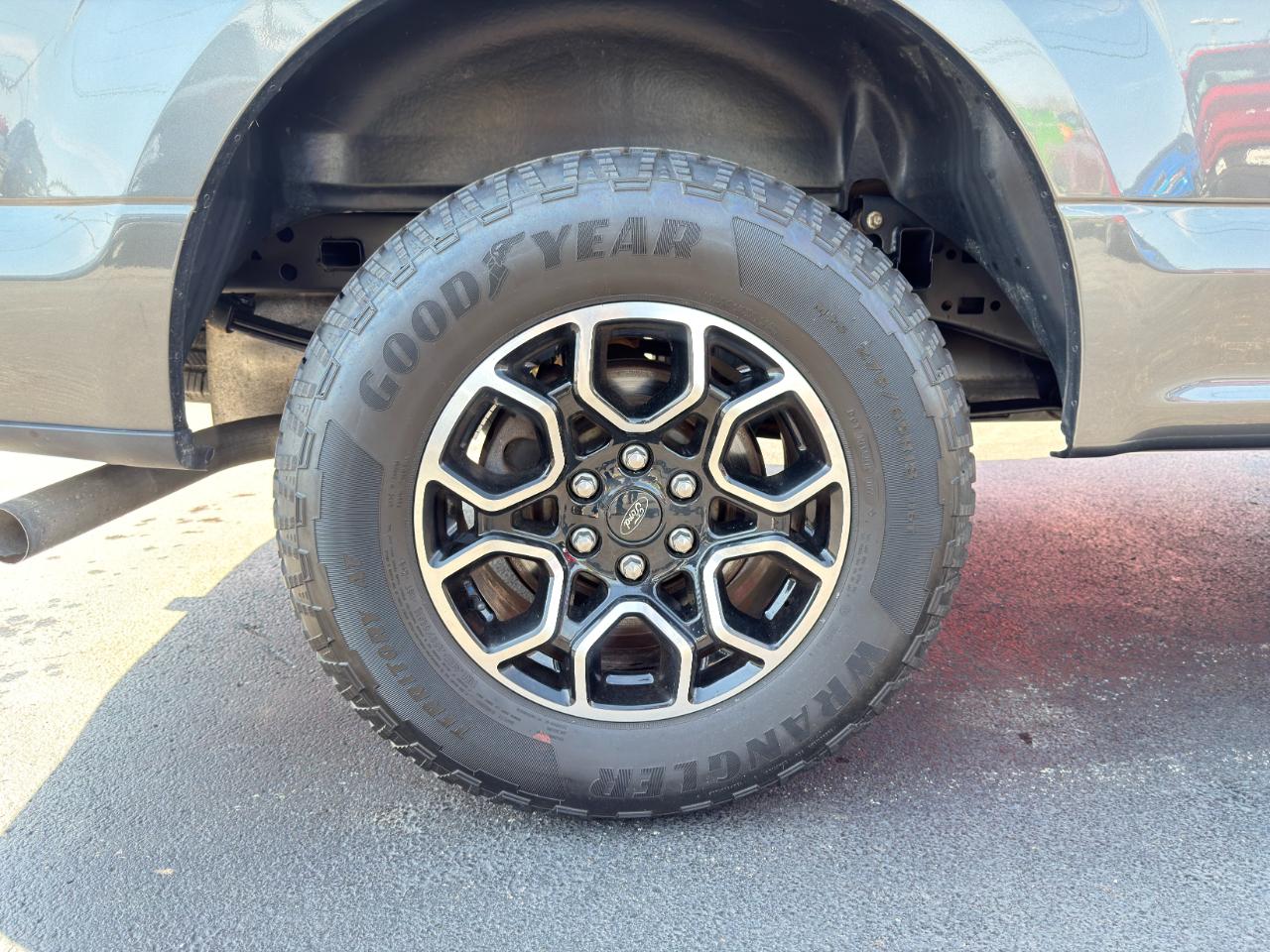 Ford F-150 XLT SuperCab 2WD 2016