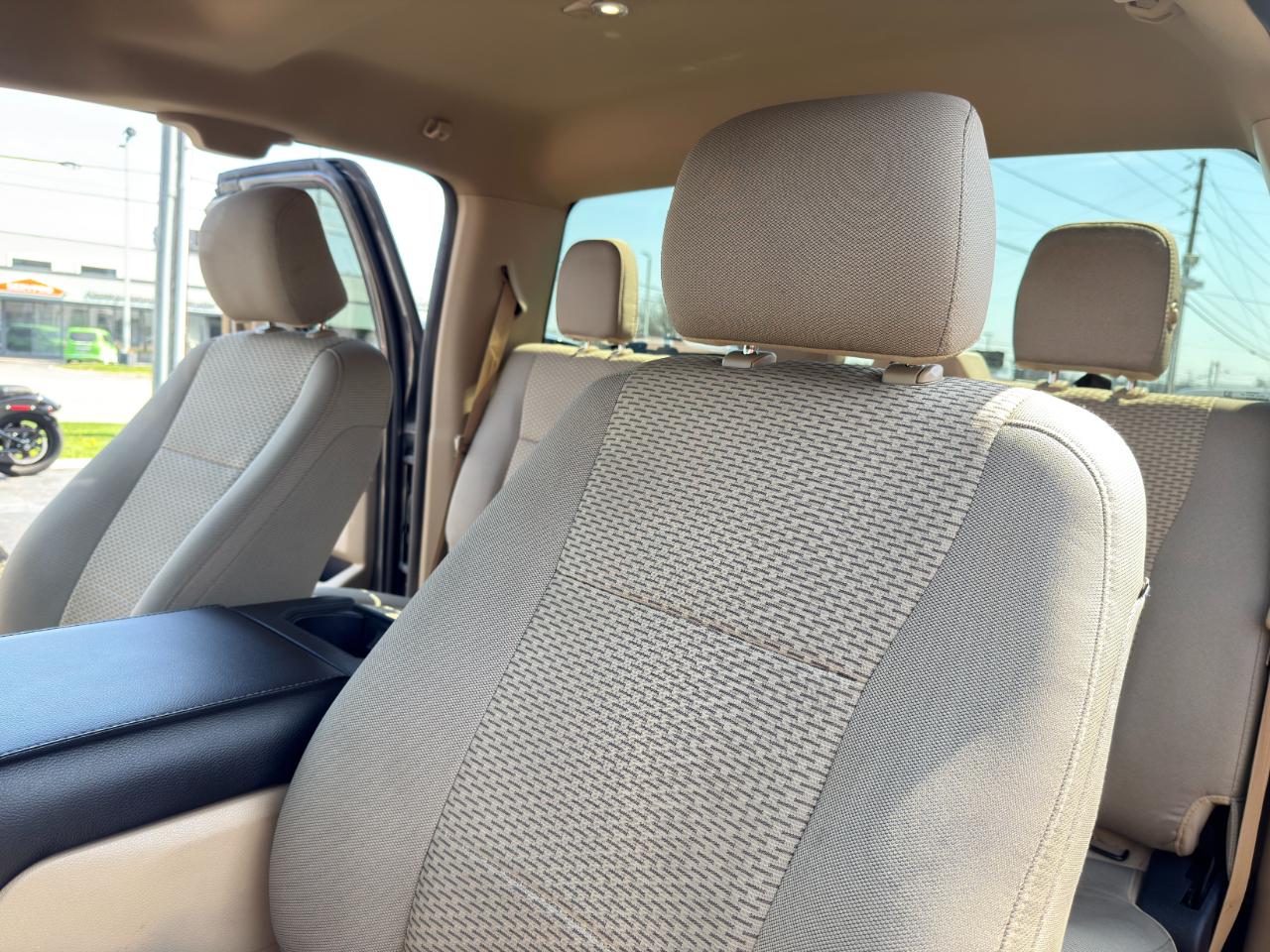 Ford F-150 XLT SuperCab 2WD 2016