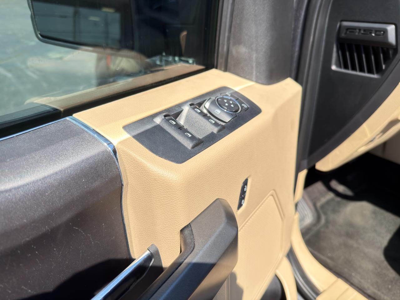 Ford F-150 XLT SuperCab 2WD 2016