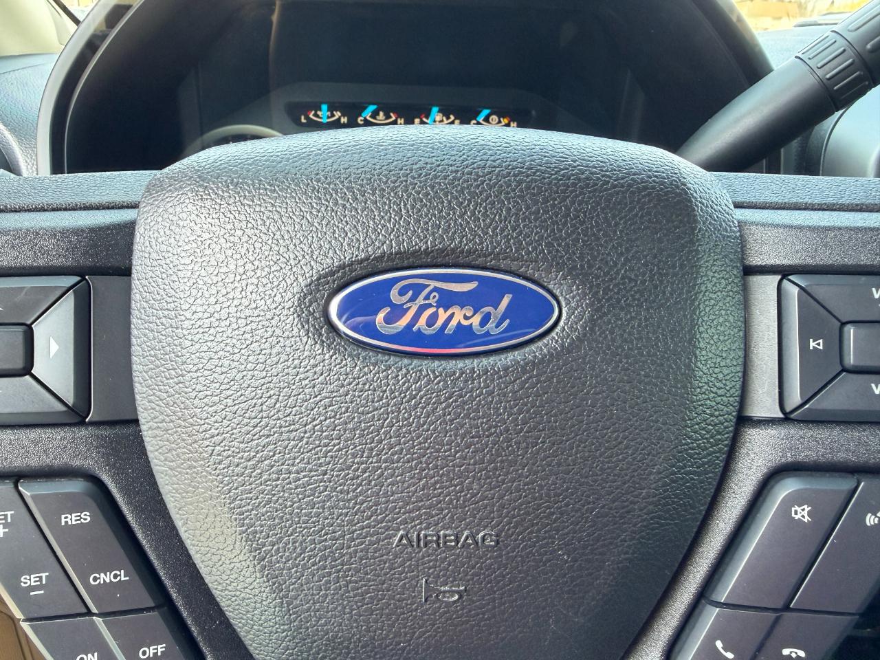 Ford F-150 XLT SuperCab 2WD 2016