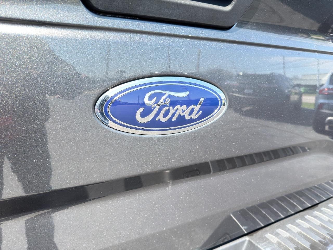 Ford F-150 XLT SuperCab 2WD 2016