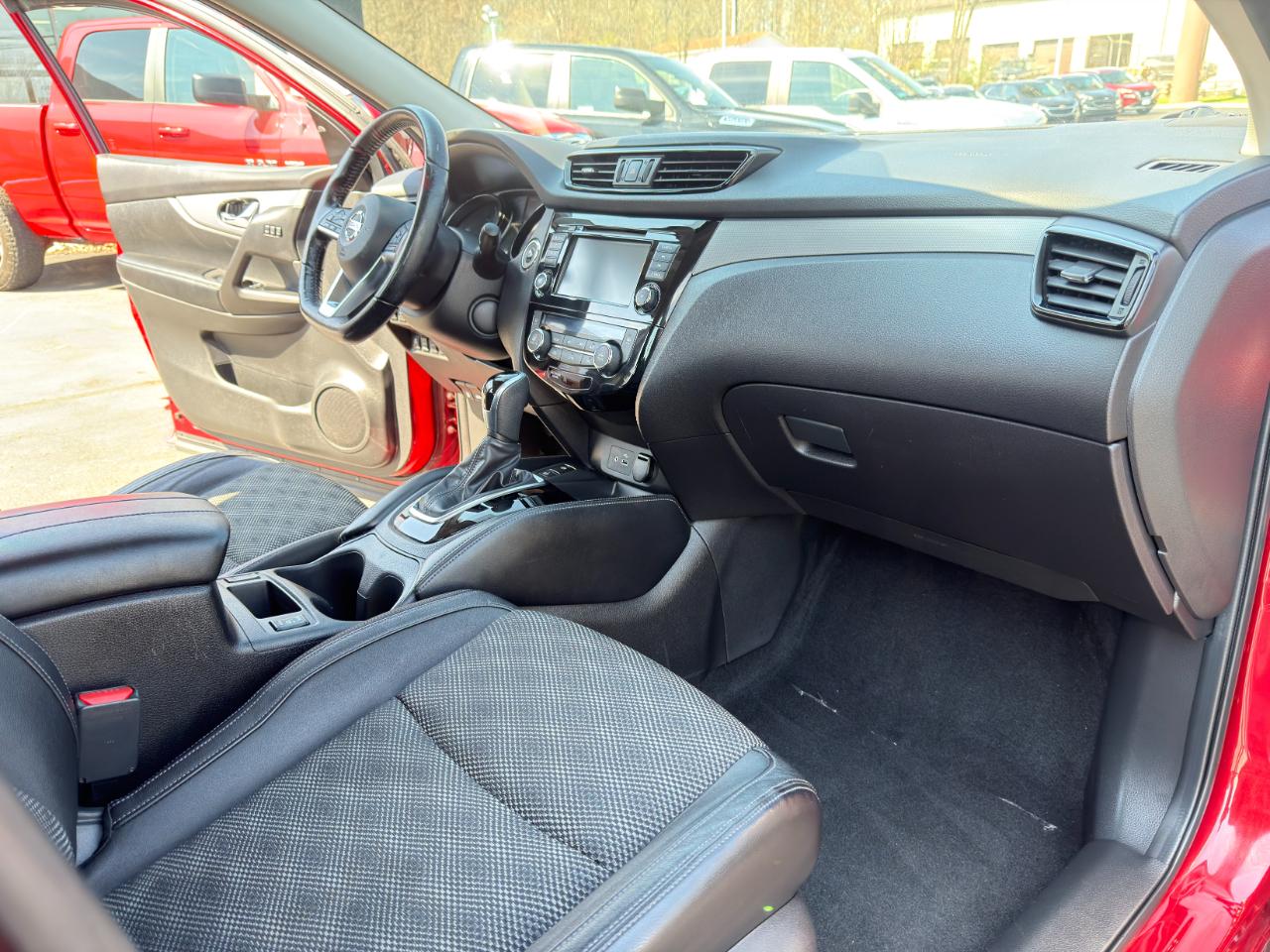 Nissan Rogue Sport SV AWD 2020