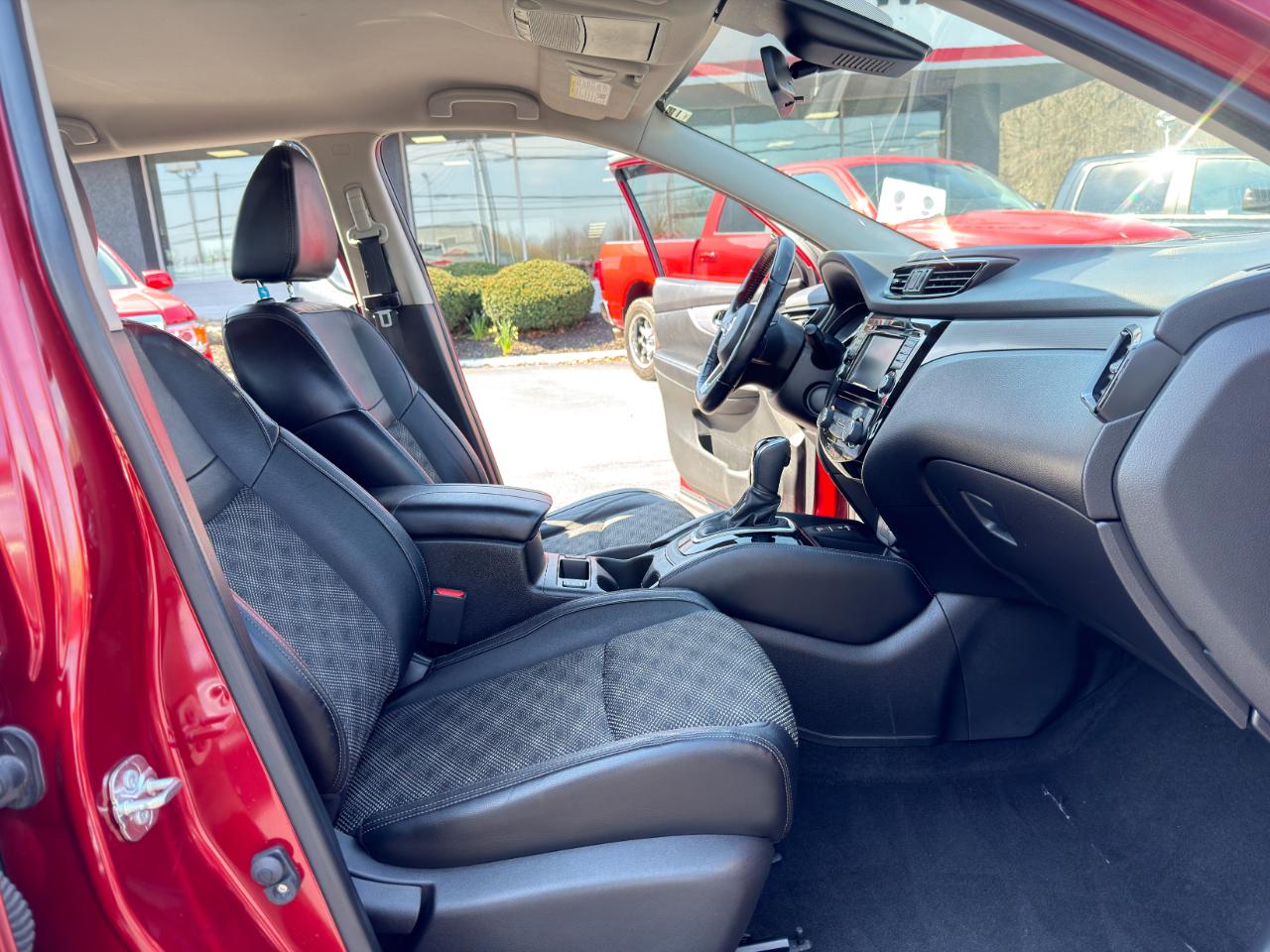 Nissan Rogue Sport SV AWD 2020