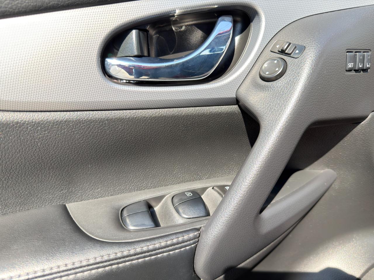 Nissan Rogue Sport SV AWD 2020