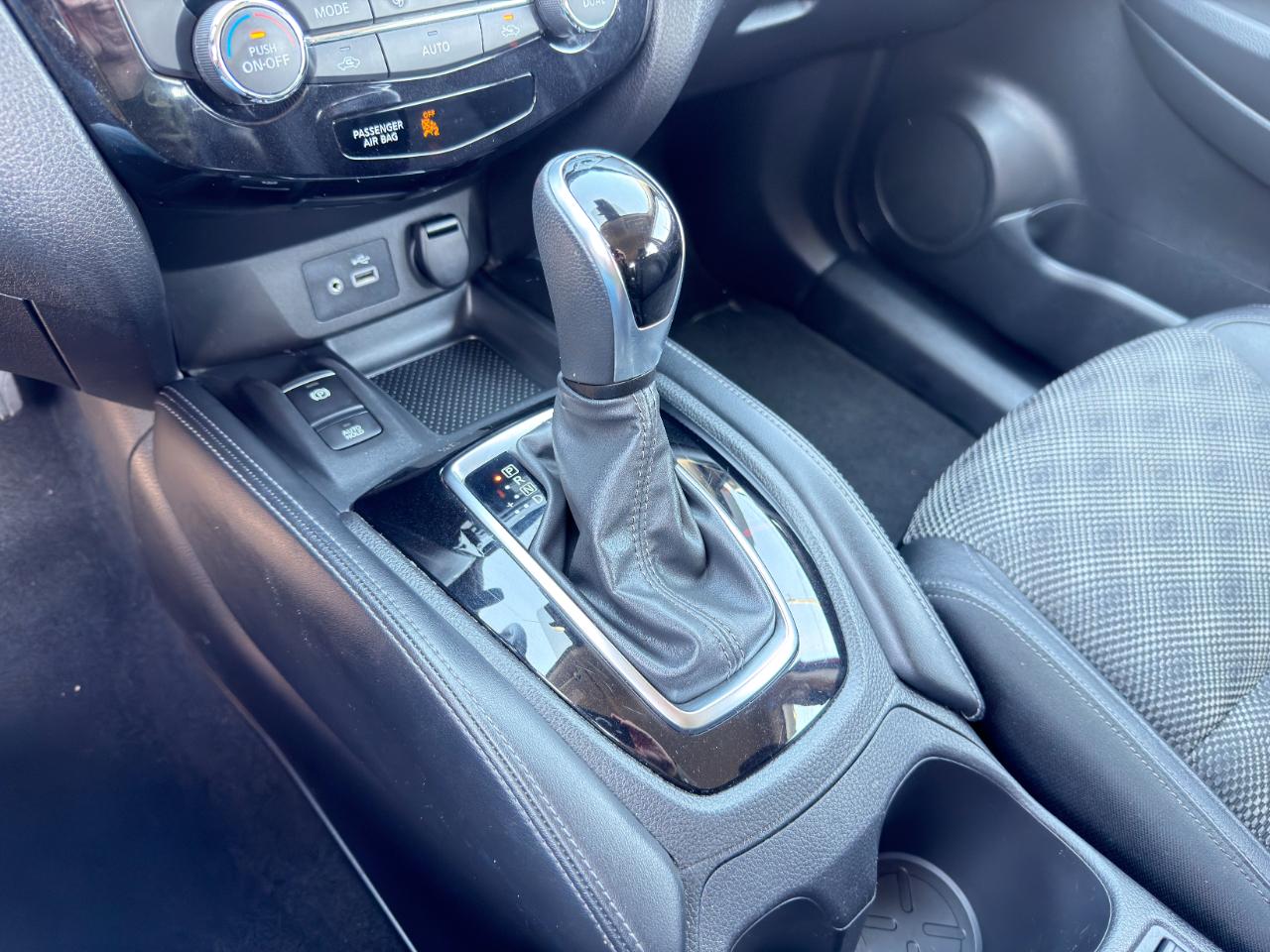 Nissan Rogue Sport SV AWD 2020