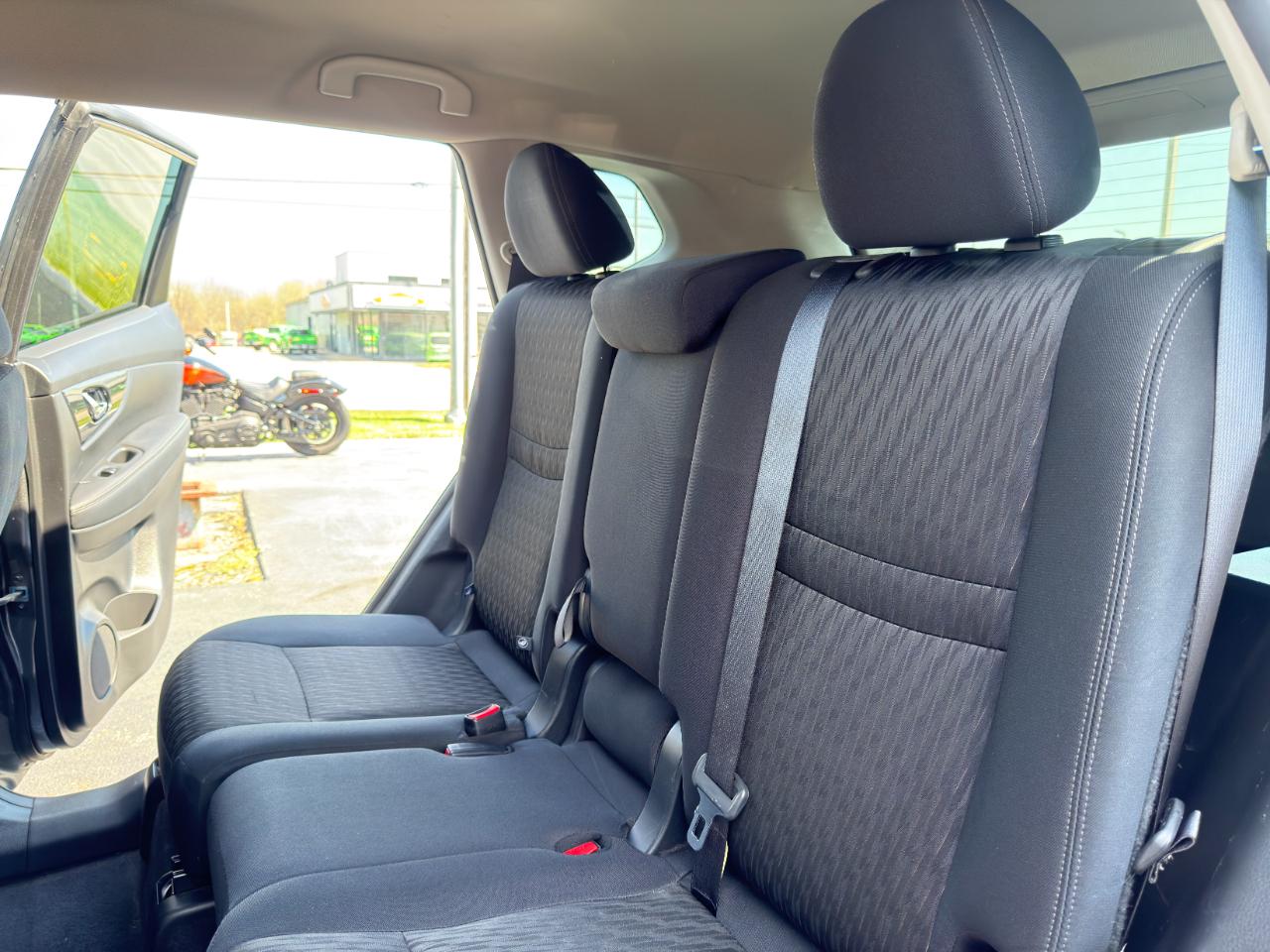 Nissan Rogue S AWD 2018