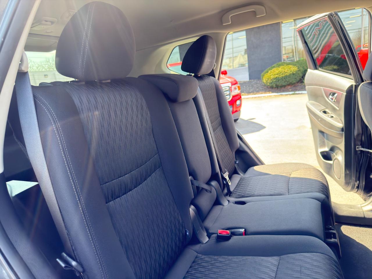 Nissan Rogue S AWD 2018