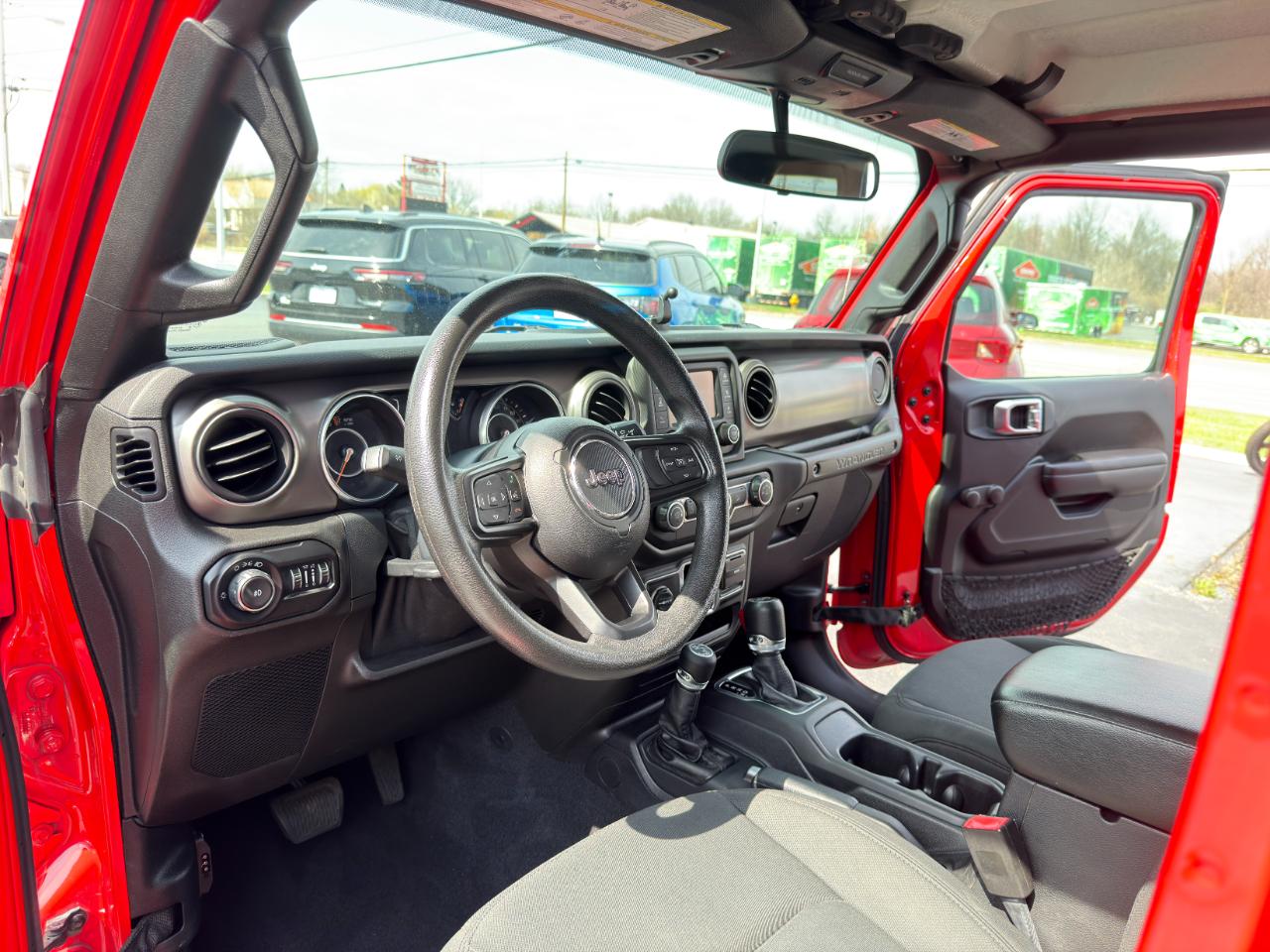 Jeep Wrangler Unlimited Sport 4WD 2018