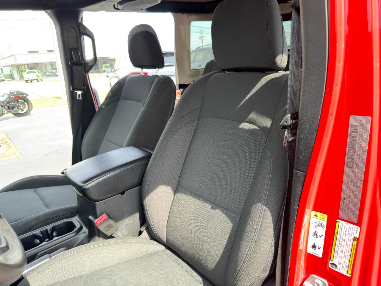 Jeep Wrangler Unlimited Sport 4WD 2018