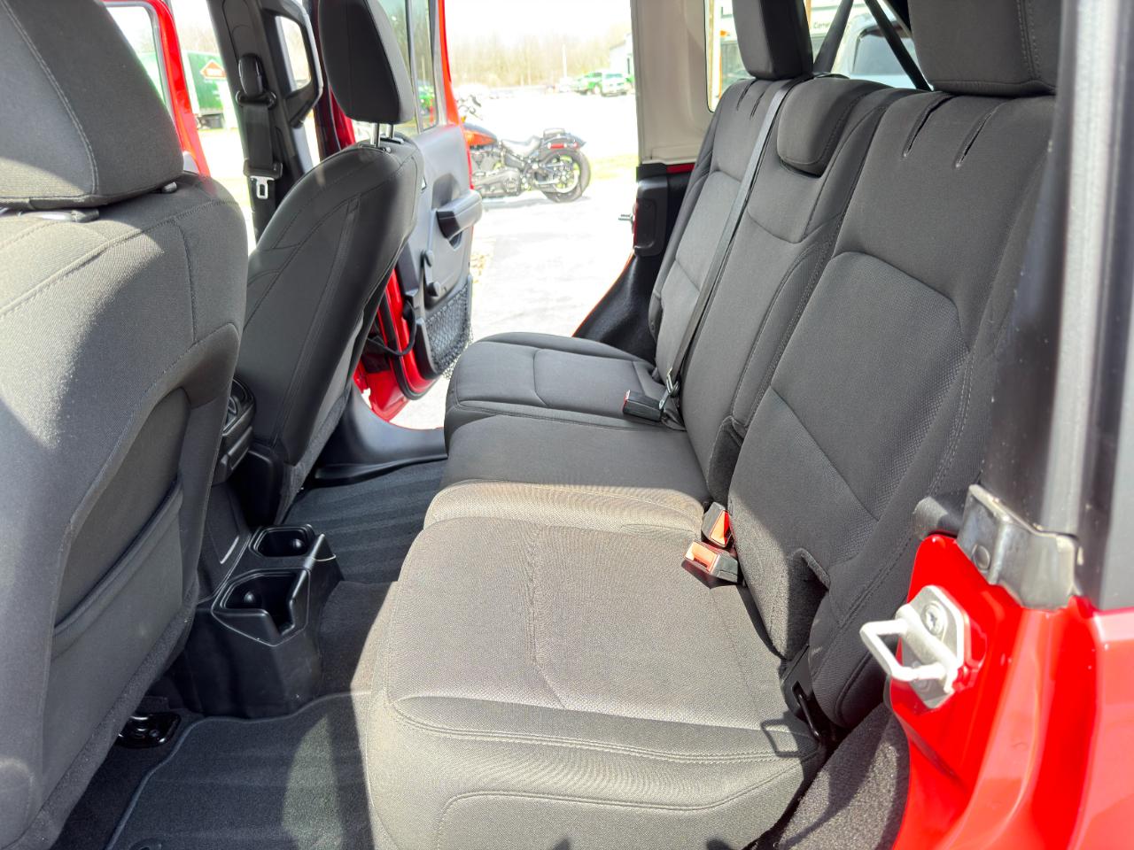 Jeep Wrangler Unlimited Sport 4WD 2018