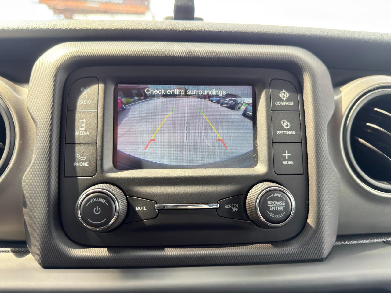 Jeep Wrangler Unlimited Sport 4WD 2018