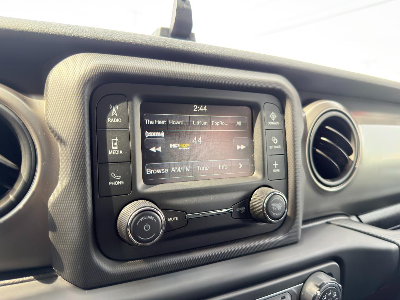 Jeep Wrangler Unlimited Sport 4WD 2018