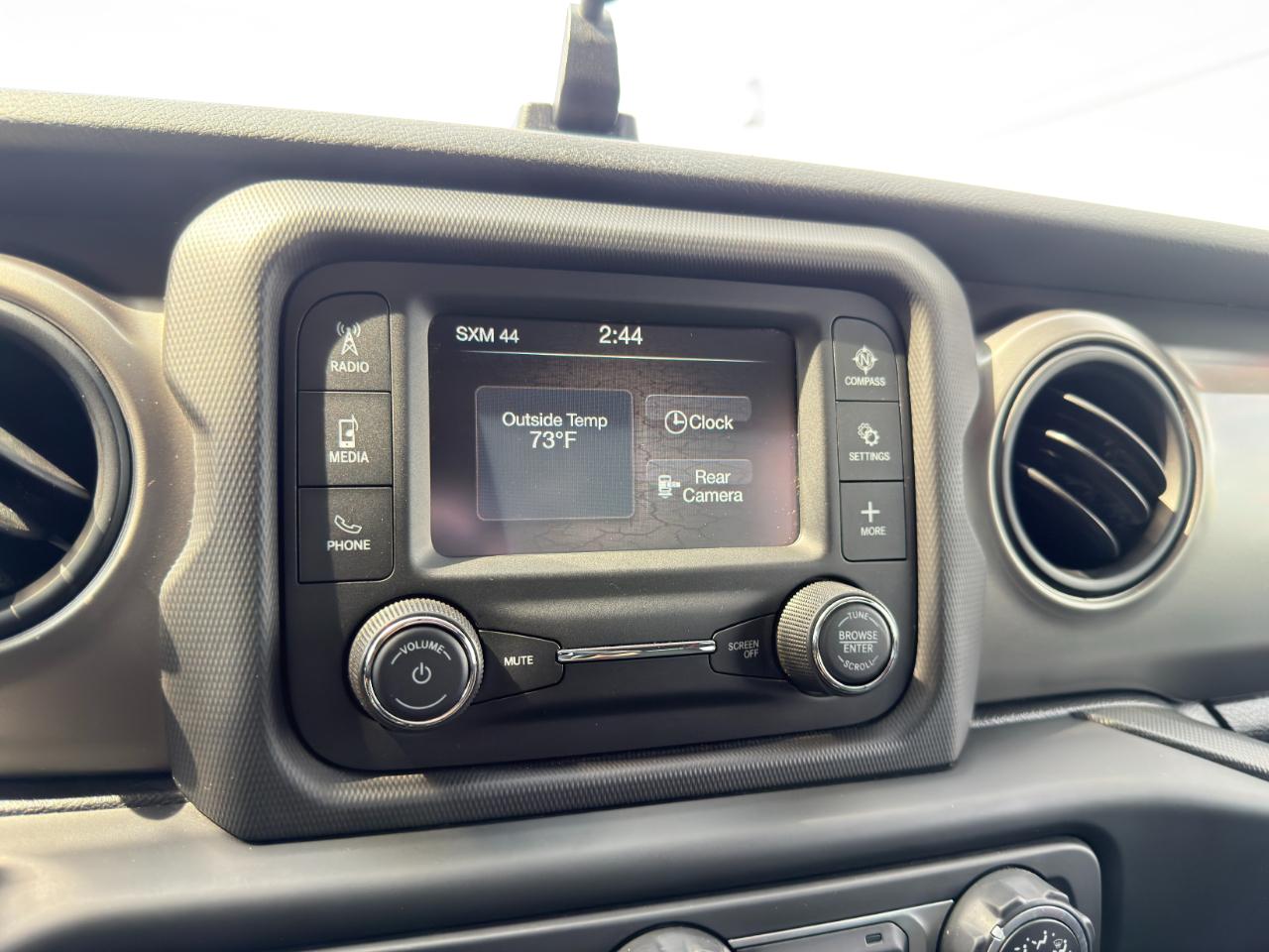 Jeep Wrangler Unlimited Sport 4WD 2018