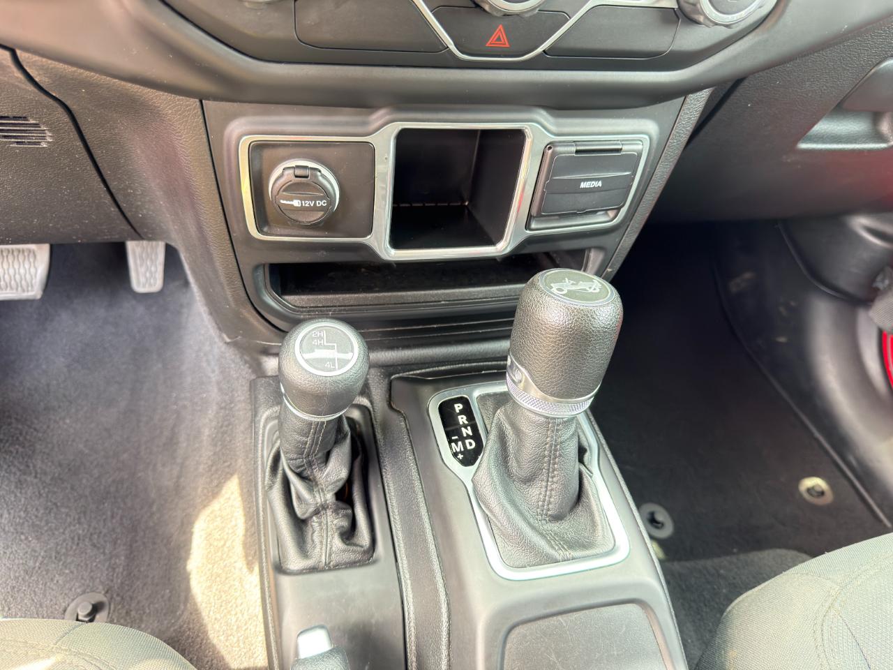 Jeep Wrangler Unlimited Sport 4WD 2018