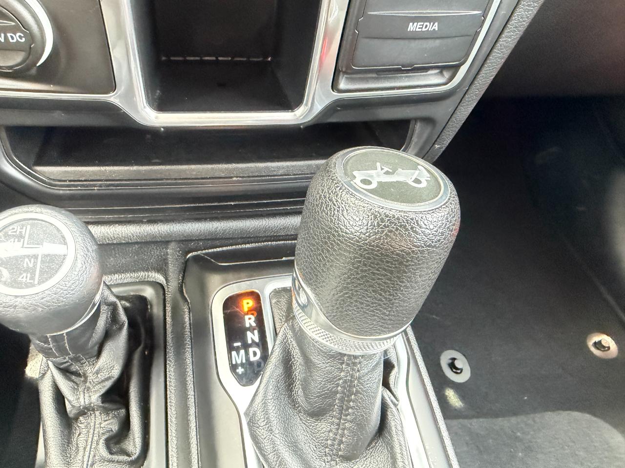 Jeep Wrangler Unlimited Sport 4WD 2018