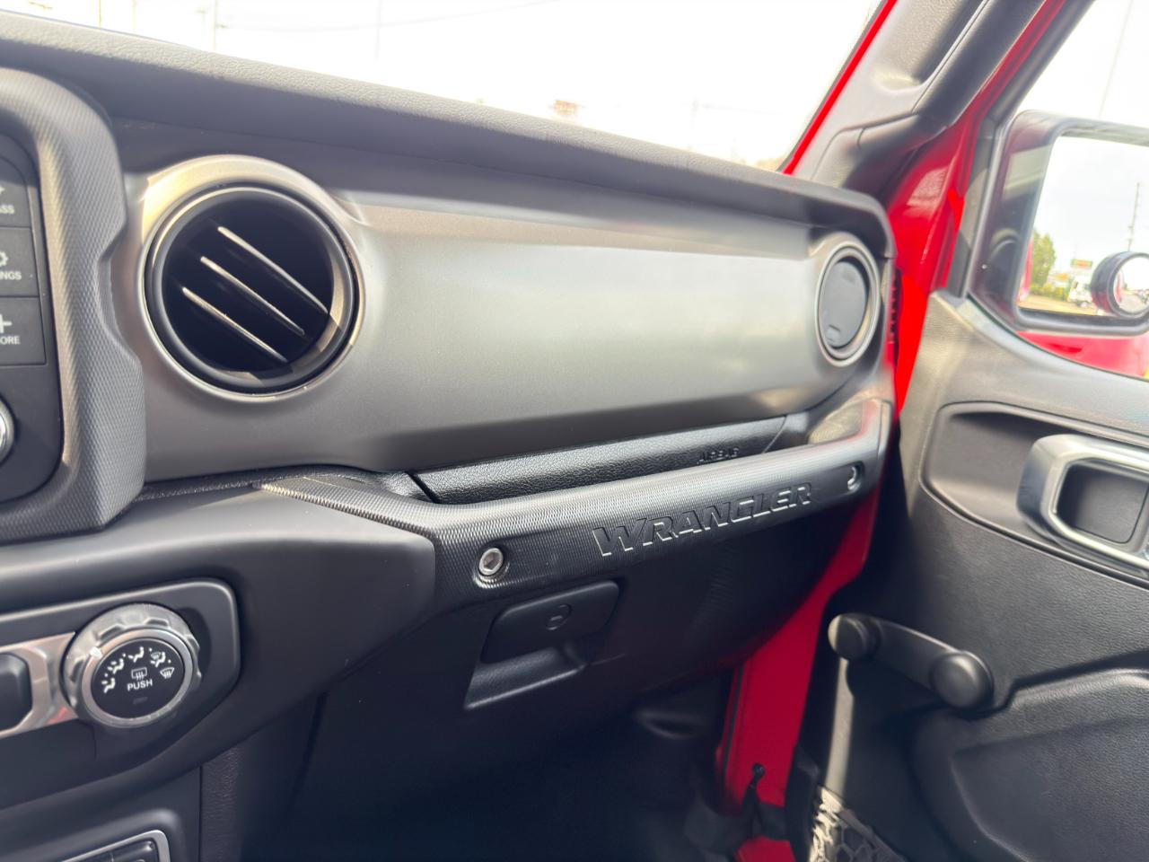 Jeep Wrangler Unlimited Sport 4WD 2018