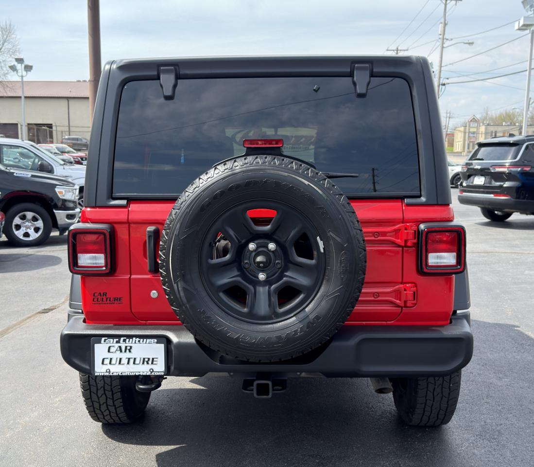 Jeep Wrangler Unlimited Sport 4WD 2018