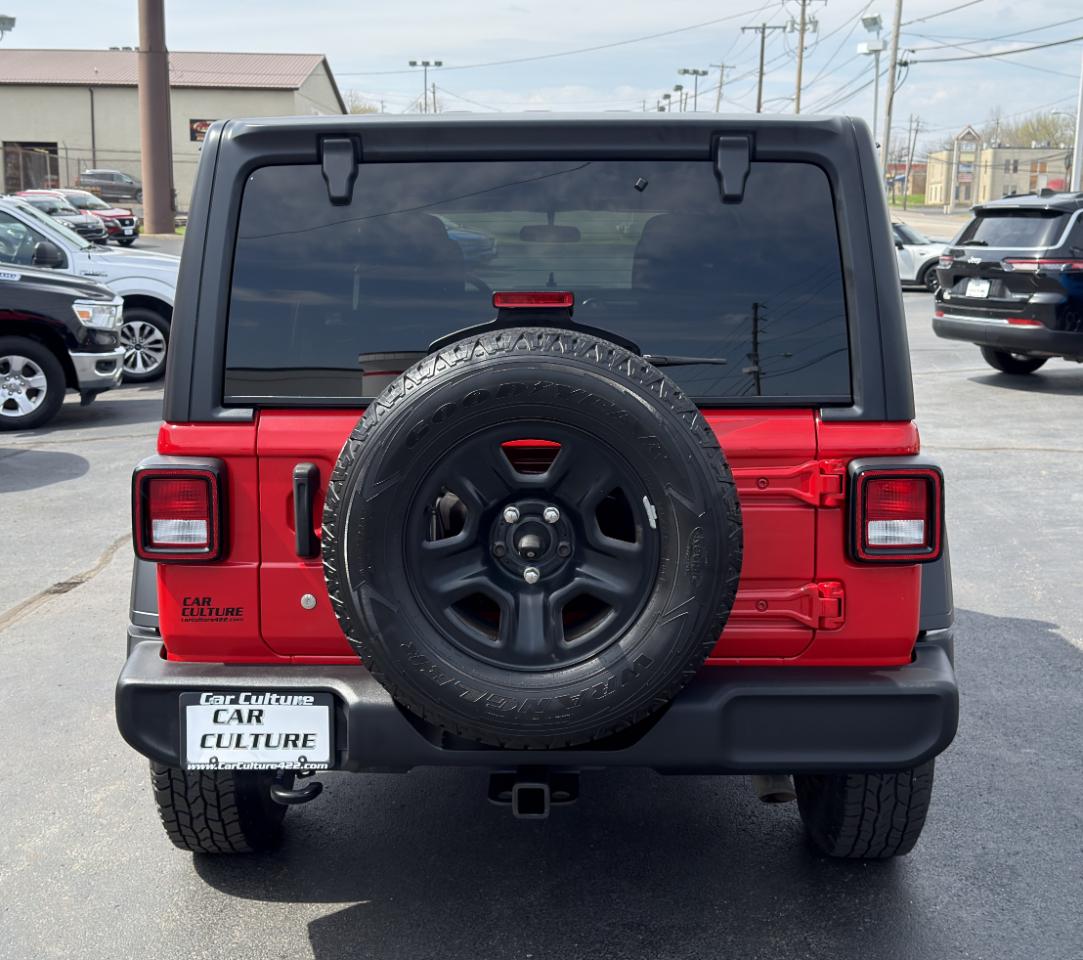 Jeep Wrangler Unlimited Sport 4WD 2018