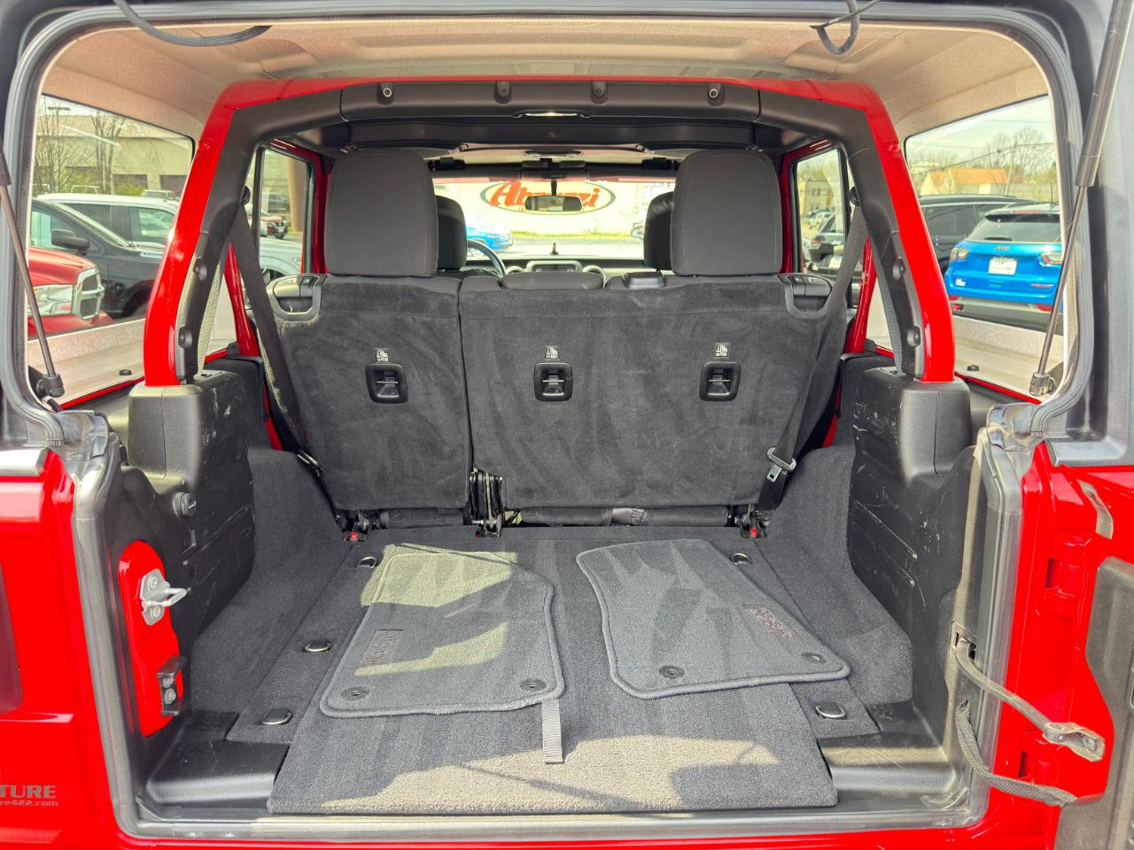 Jeep Wrangler Unlimited Sport 4WD 2018