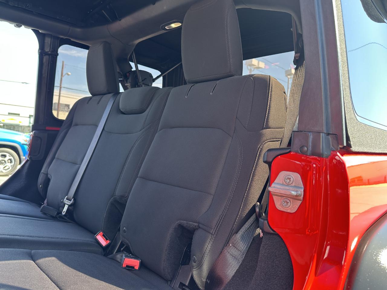 Jeep Wrangler Unlimited Sport 4WD 2018