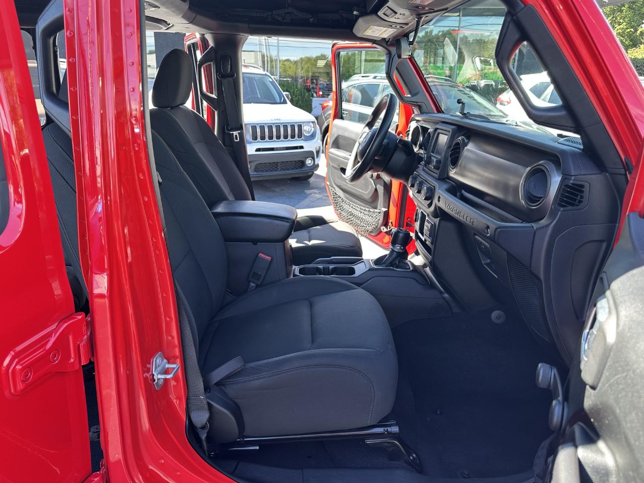 Jeep Wrangler Unlimited Sport 4WD 2018