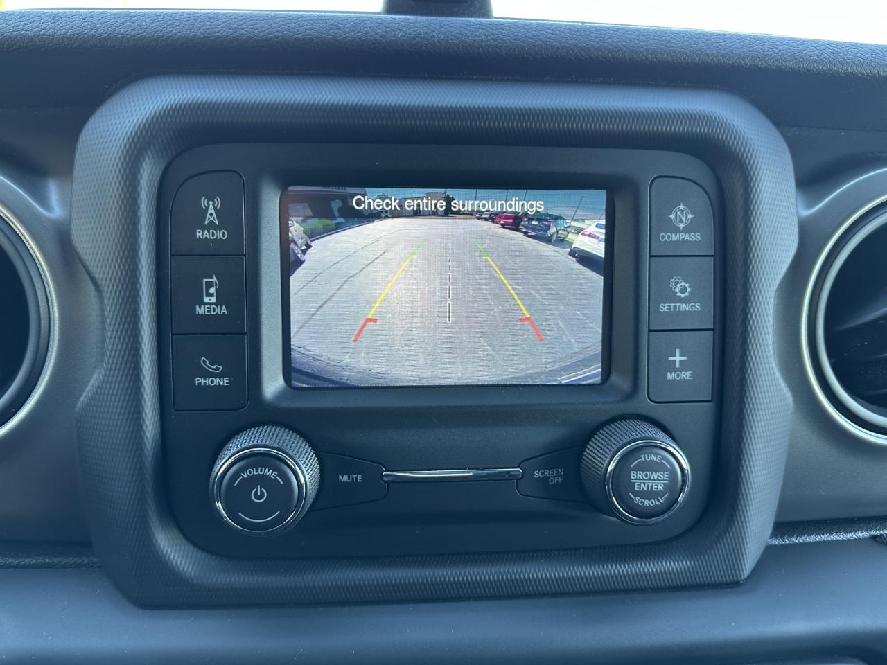 Jeep Wrangler Unlimited Sport 4WD 2018