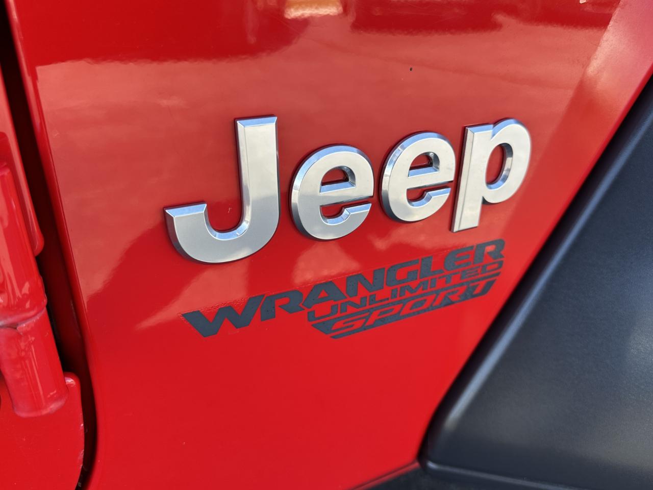 Jeep Wrangler Unlimited Sport 4WD 2018