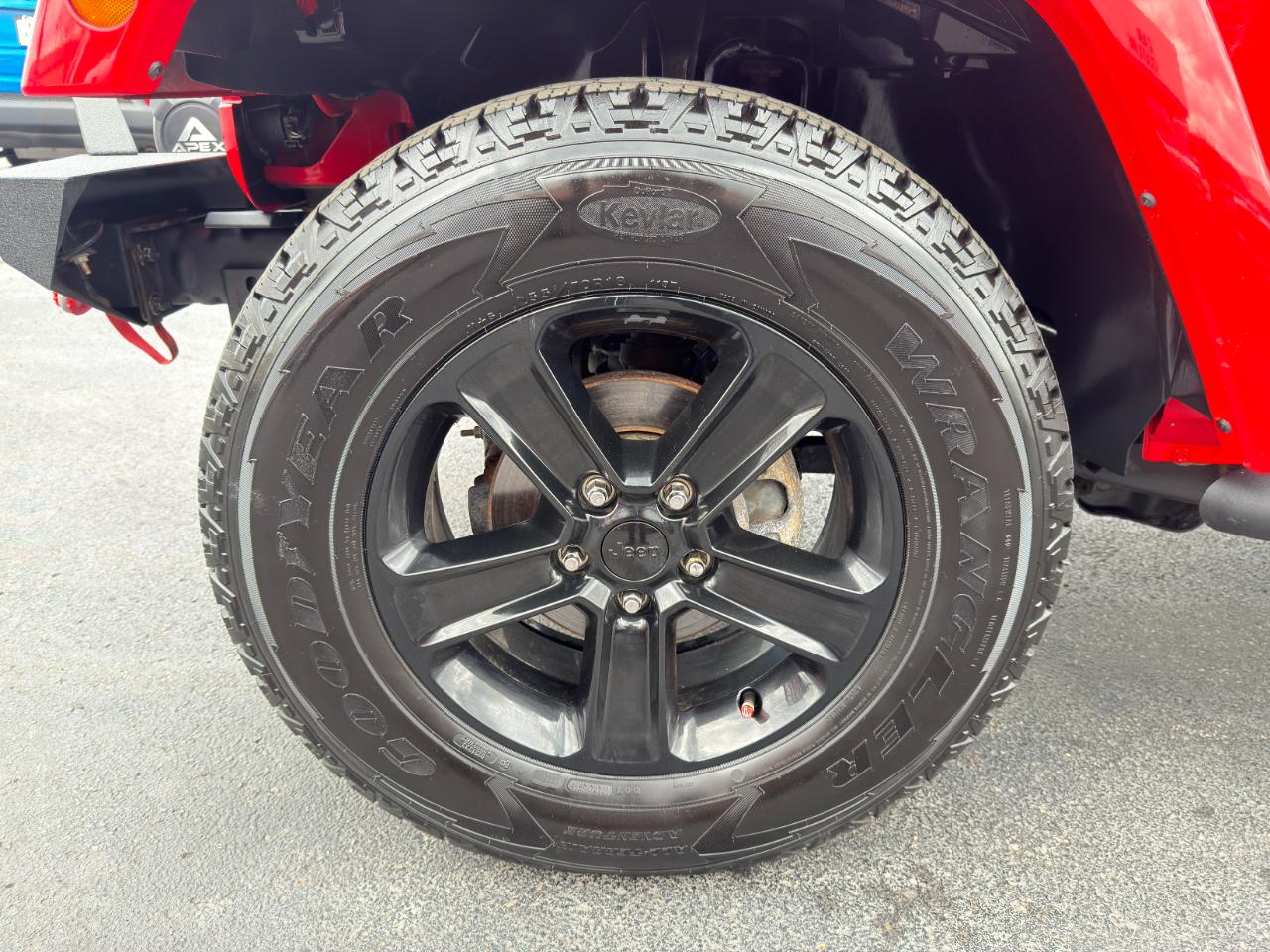 Jeep Wrangler 4WD 2dr Sahara 2017