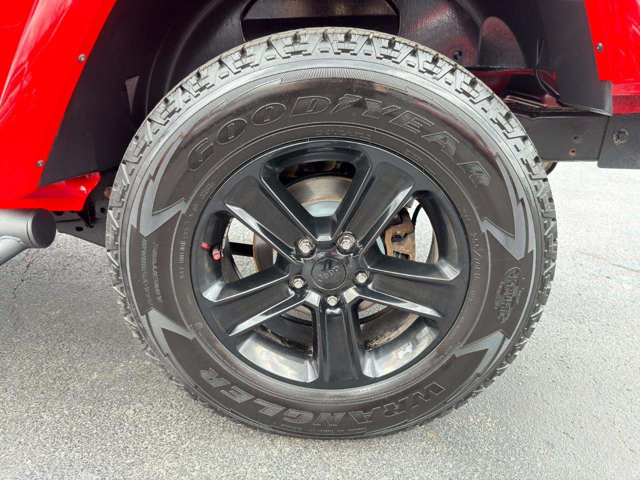 Jeep Wrangler 4WD 2dr Sahara 2017