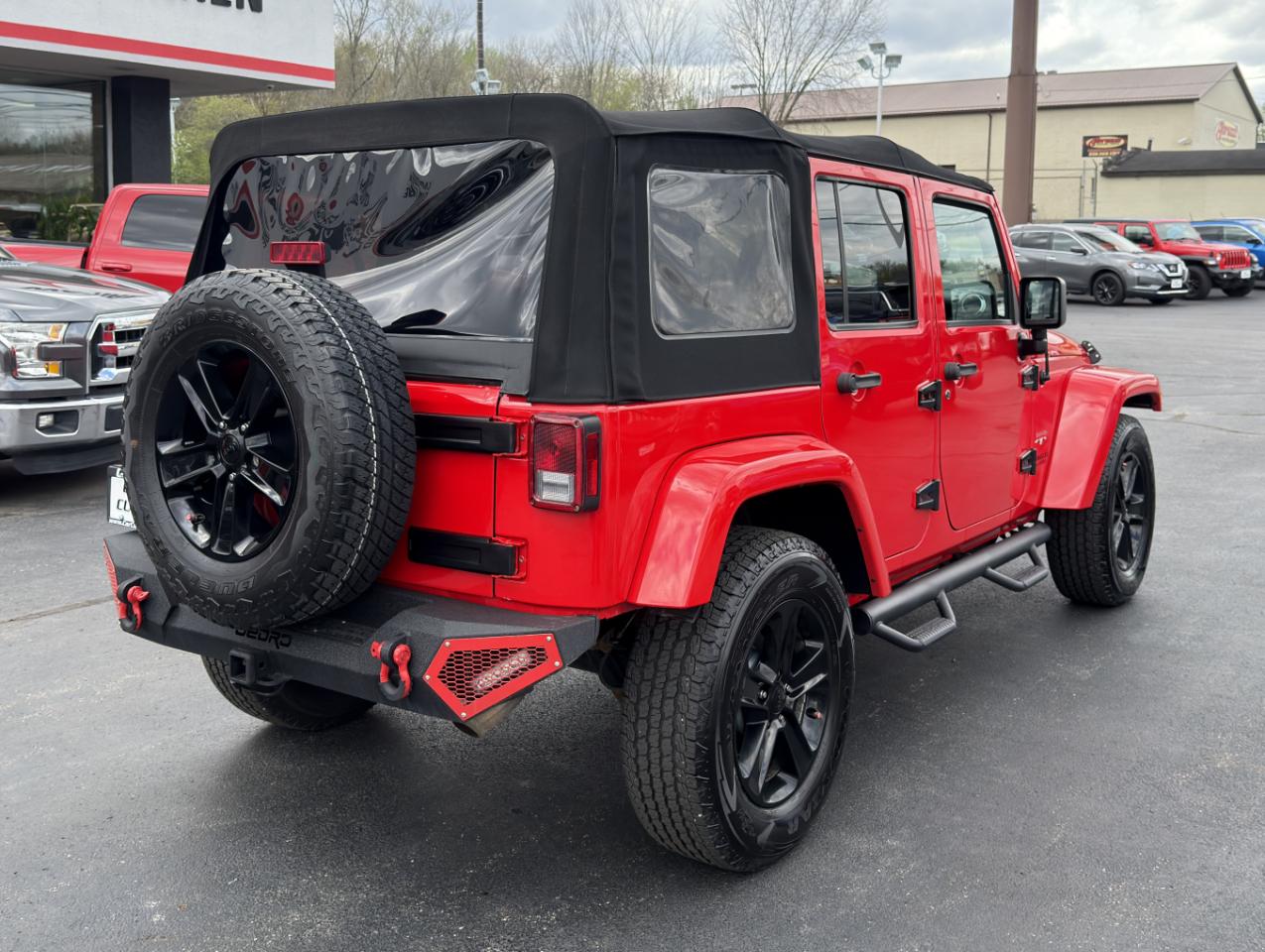Jeep Wrangler 4WD 2dr Sahara 2017