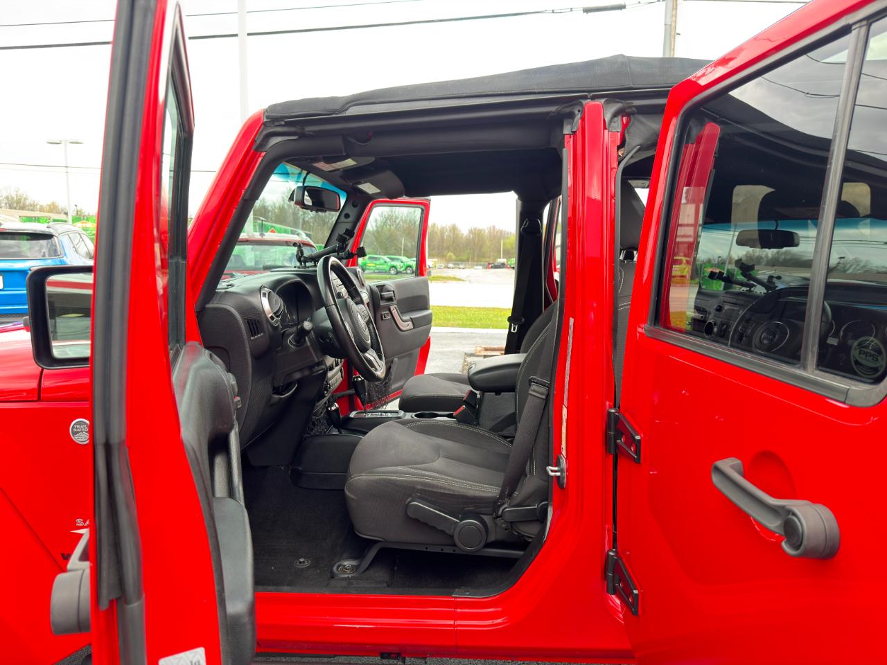 Jeep Wrangler 4WD 2dr Sahara 2017