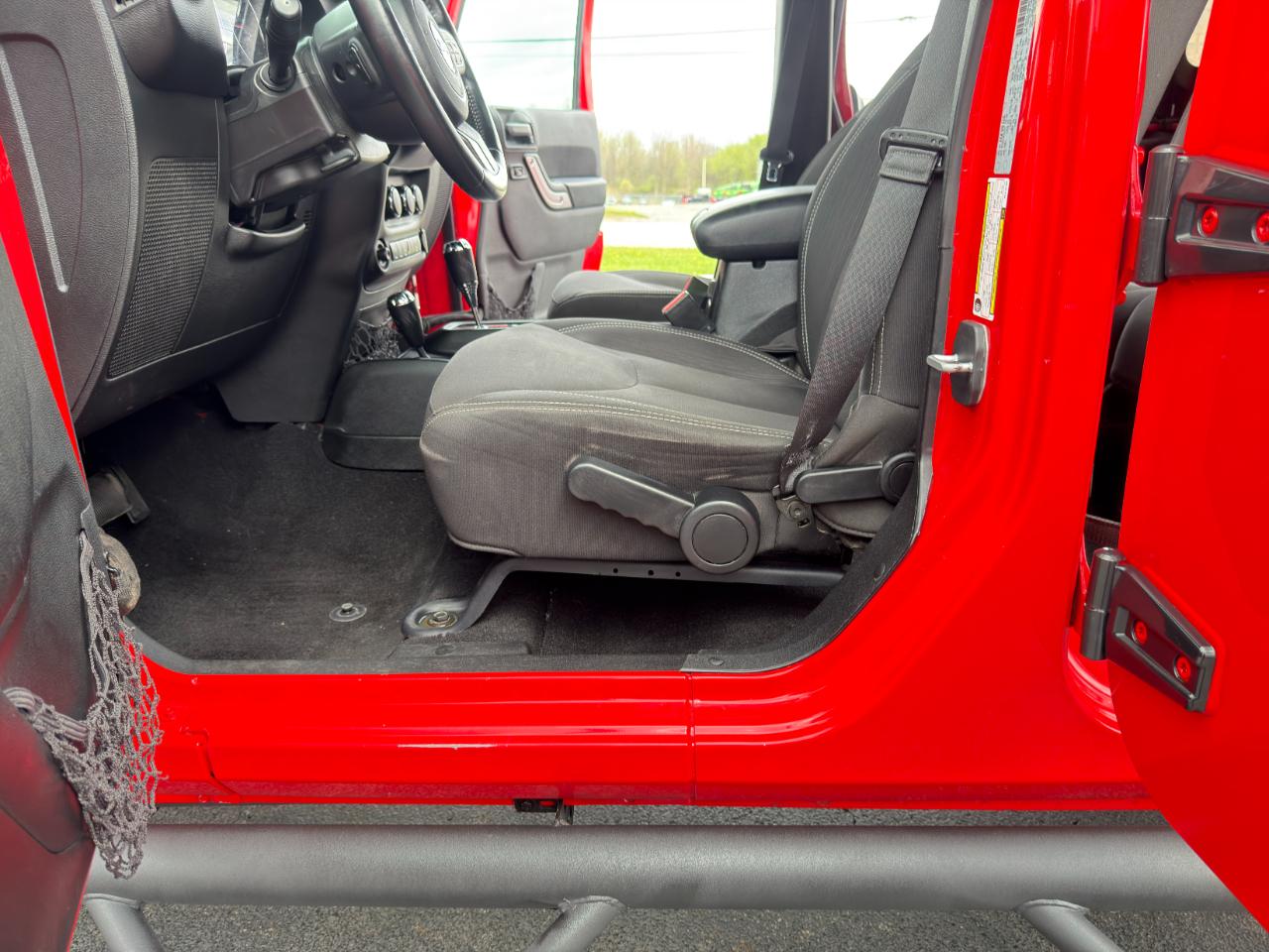 Jeep Wrangler 4WD 2dr Sahara 2017